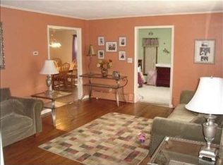 19 Chelton Ave, Troy, NY 12180