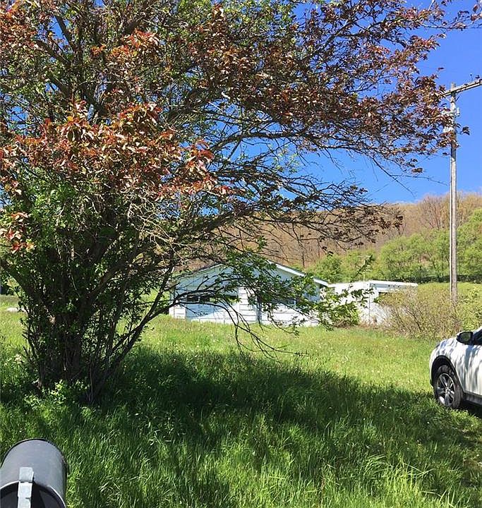 2nd image of 1468 Steam Valley Rd