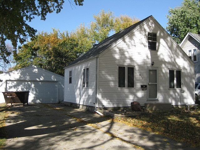 2nd image of 815 W Main St
