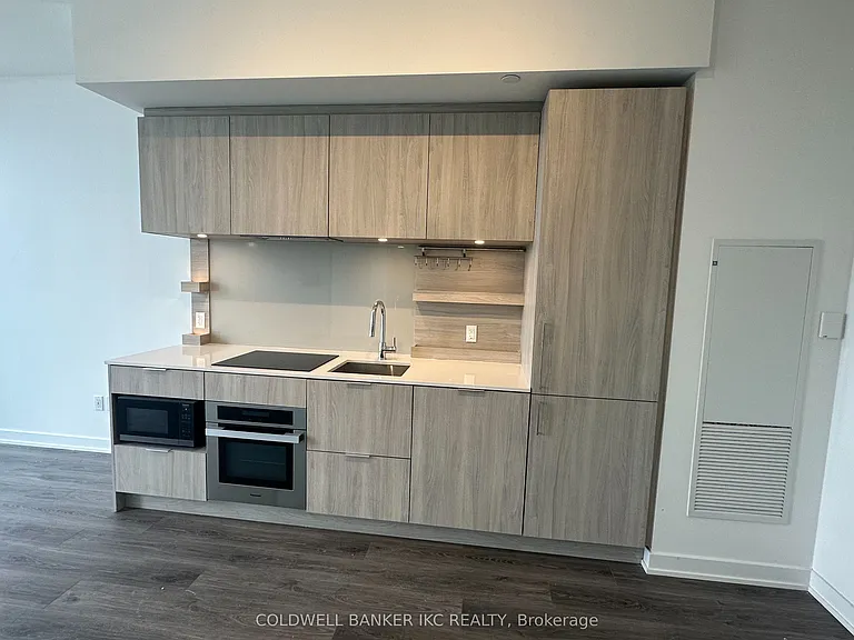 28 Ann St #1404 — Photo 11