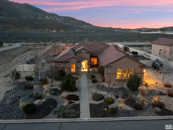 205 Serenade Dr, Sparks, NV 89441
