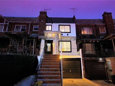 2557 E 6th St, Brooklyn, NY, 11235