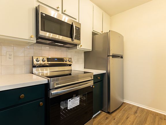 3rd image of 10047 Westpark Dr #160