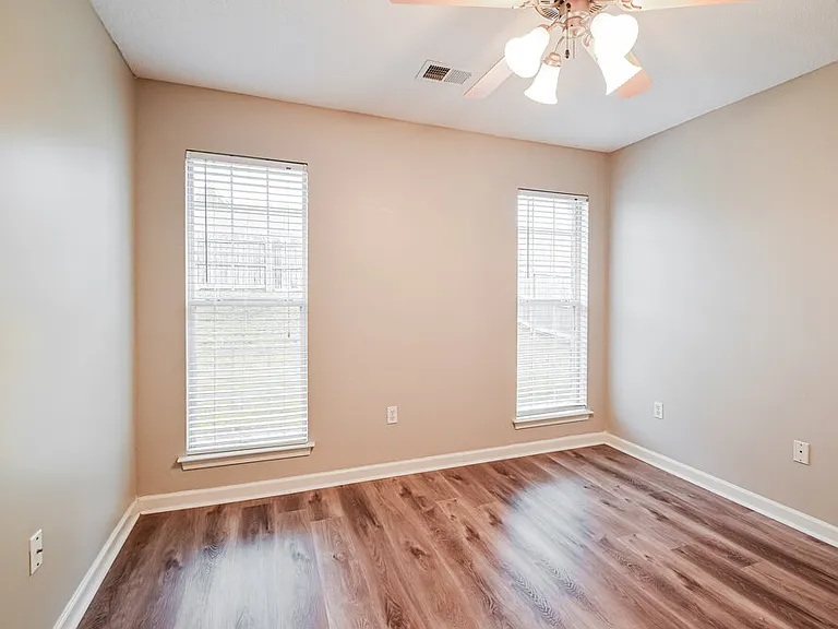 5764 Deer Ridge Dr — Photo 15