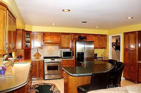 5th image of 52755 Wickersham Dr