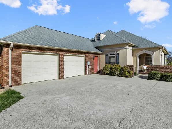 196 Ray Cemetery Rd, Sparta, TN 38583