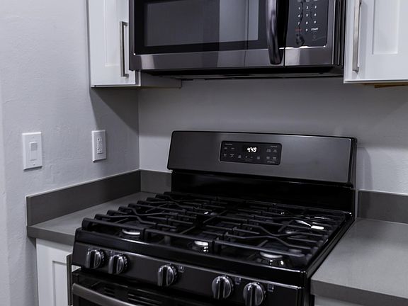 3rd image of 3533 E Friess Dr