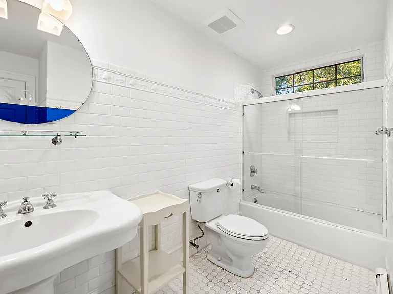 15 Norton Pl — Photo 6