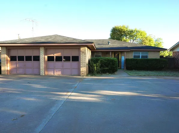 607 E Story St, Brownfield, TX 79316