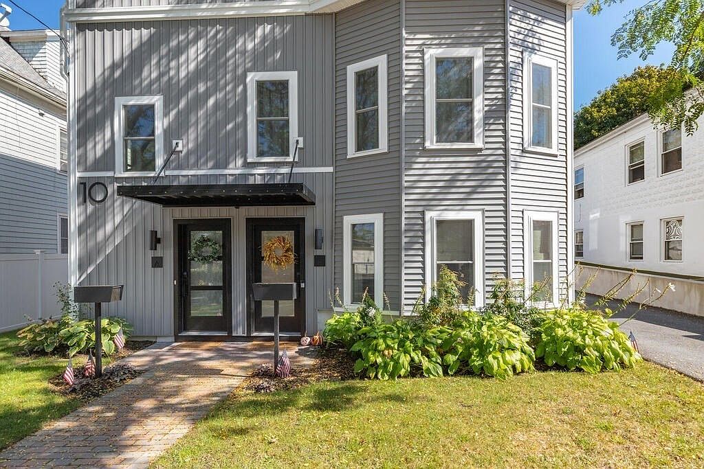 10 Wakefield Ave #B, Wakefield, MA 01880 | MLS #73168912 | Zillow