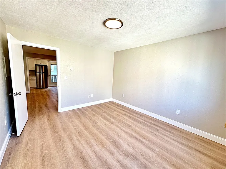 89 Cottage St #2 — Photo 16