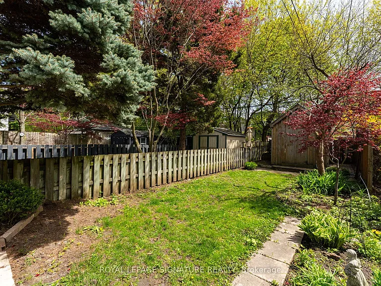 641 Balliol St — Photo 22