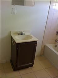 5th image of 395 Calumet Blvd #2