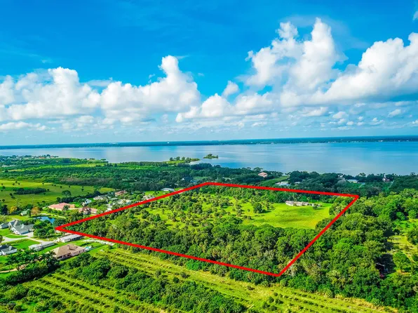 5680 N Tropical Trl, Merritt Island, FL 32953