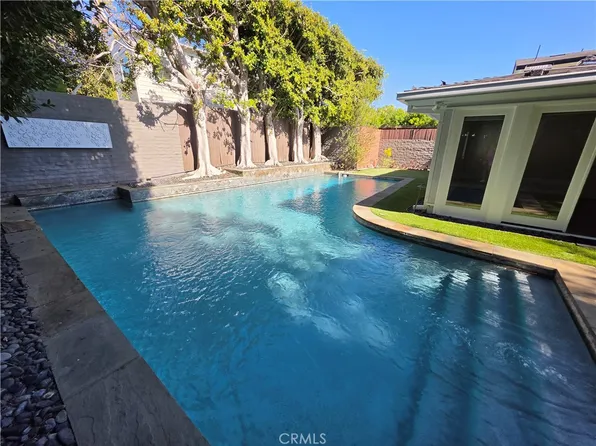 310 S Thurston Ave, Los Angeles, CA 90049