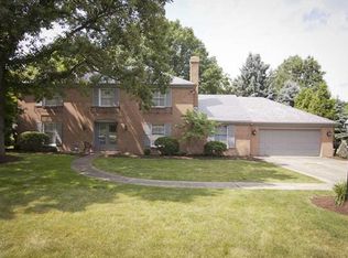 1459 Bretton Way, Pittsburgh, PA