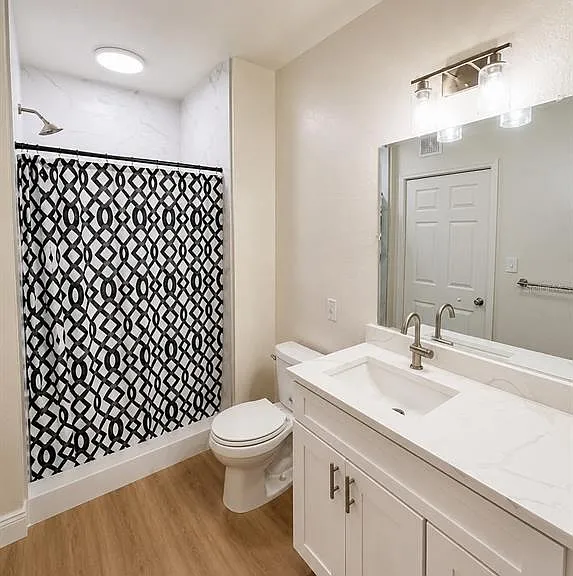 911 N Orange Ave #115 — Photo 9
