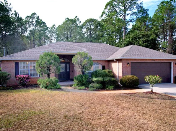 2610 Hidden Estates Cir, Navarre, FL 32566