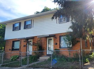 224 & 226 Gold Ave NW, Grand Rapids, MI 49504