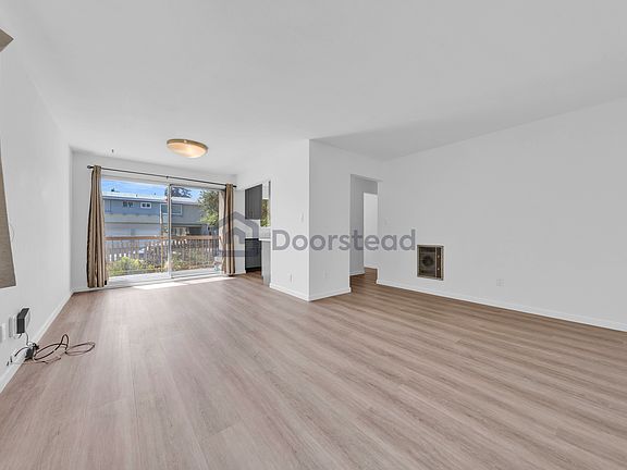 5th image of 3704 Fruitvale Ave #4
