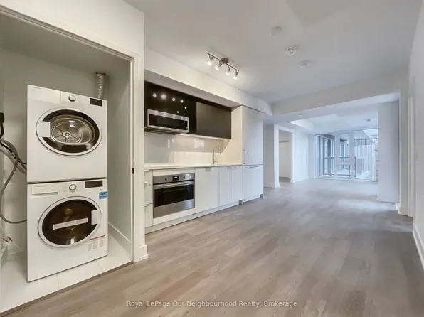 308 Jarvis St, Toronto, ON