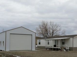 312 S Broadway Ave, Winnett, MT 59087