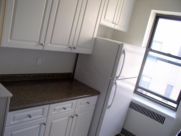 3rd image of 2 N Broadway APT 6D