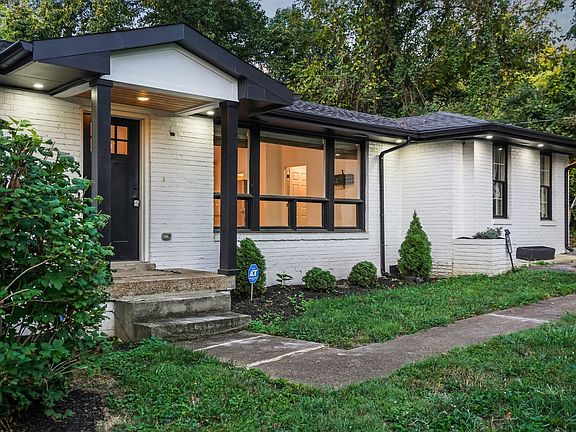4th image of 381 Blackman Rd