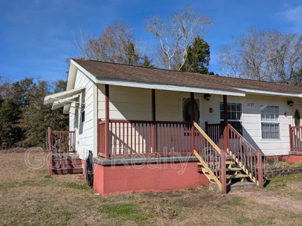 3137A Redbud Ln, Marianna, FL 32446