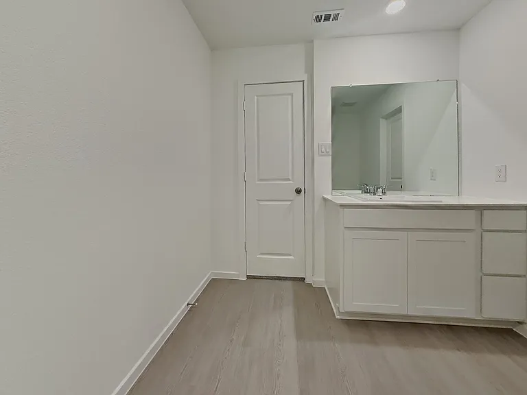 936 Capracotta Dr — Photo 8