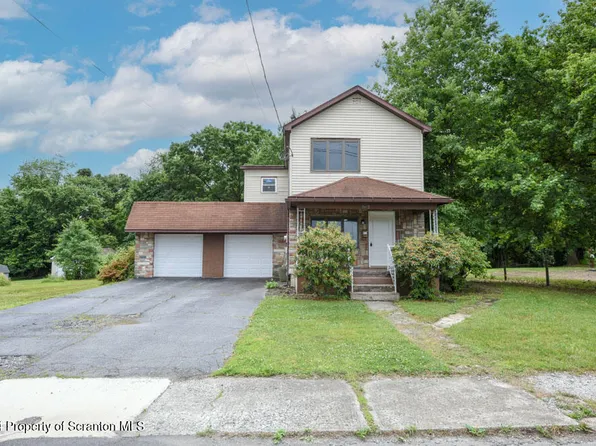 962 Wood St, Old Forge, PA 18518