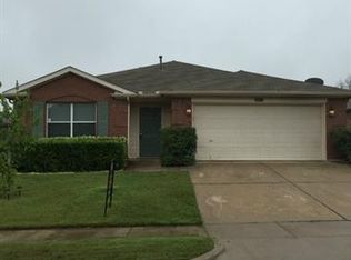 8320 Horseshoe Bend Dr, Fort Worth, TX 76131