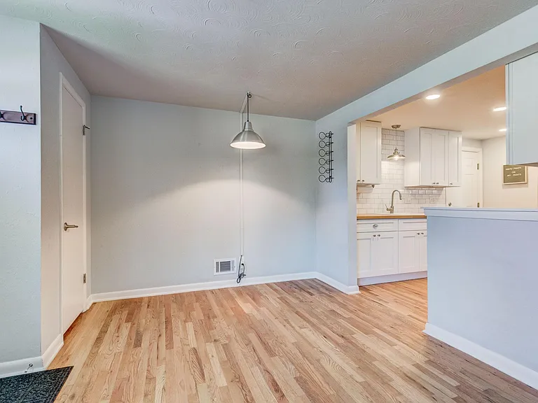 5303 Jellison St — Photo 3