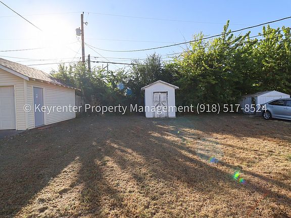 5th image of 1624 S Indianapolis Ave