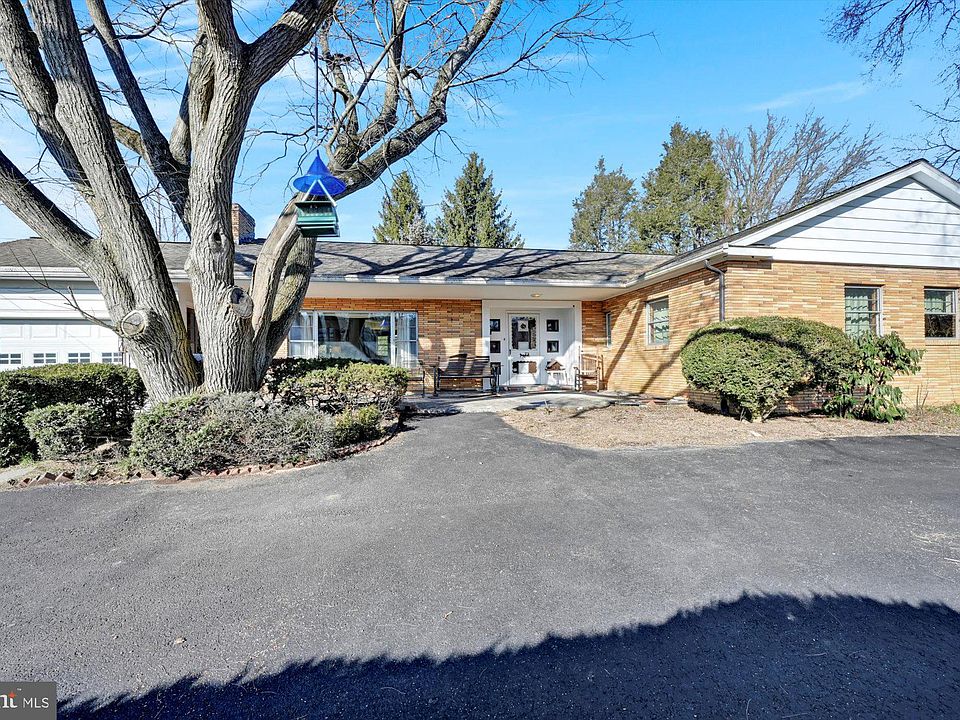 18 Longview Dr, Schuylkill Haven, PA 17972 | Zillow