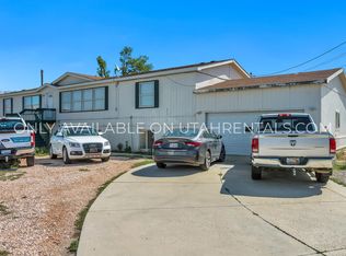 1040 W State St APT A, Lehi, UT 84043