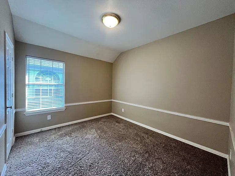5605 Belle Chasse Ln — Photo 22