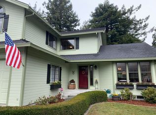 2127 Campton Rd, Eureka, CA 95503