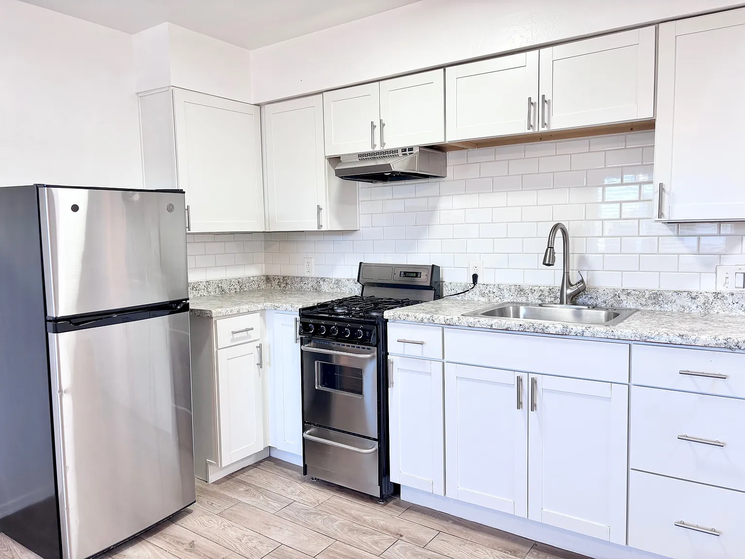 Apache Lofts — Photo 4