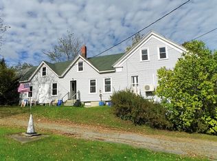 142 Estes Ave, Palmyra, ME 04965