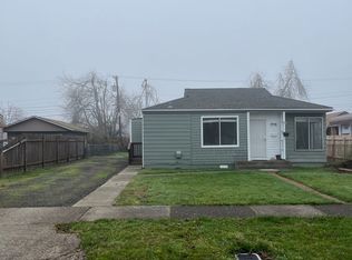 1719 G St, Springfield, OR 97477