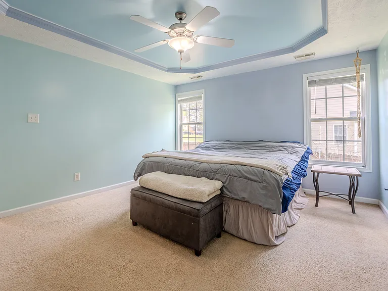 220 Dolphin Dr — Photo 16