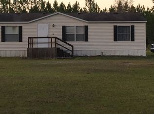 26224 Rowe Rd, Hilliard, FL 32046