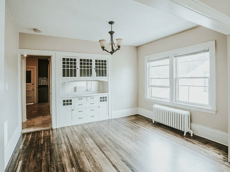 404 SE 8th Street — Photo 13