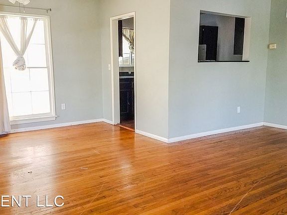 4th image of 10996 Roebling Ave APT 5