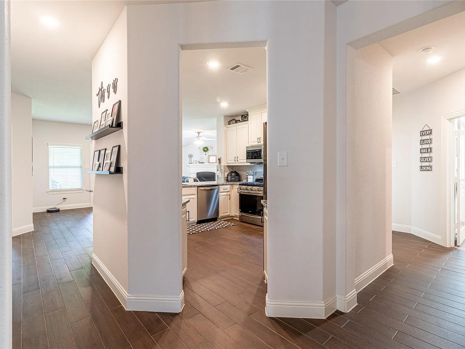 1533 Summit View Ln — Photo 4