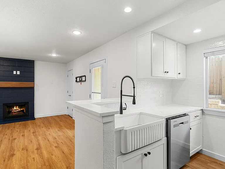 3601 Menchaca Rd #110 — Photo 14