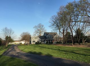 4N825 Honey Hill Cir, Wayne, IL