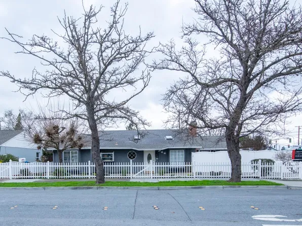 589 Lancaster Way, Redwood City, CA 94062