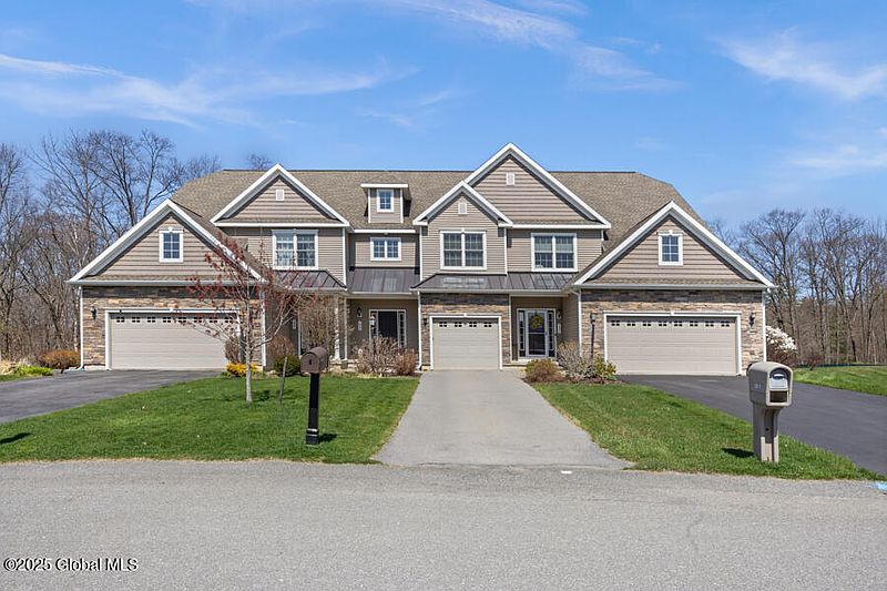 2nd image of 153 Fieldstone Drive